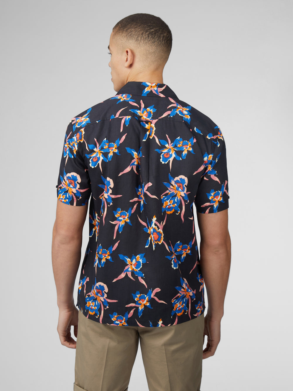 Ben Sherman Signature Botanical Print Shirts Black | GOISYTP-48